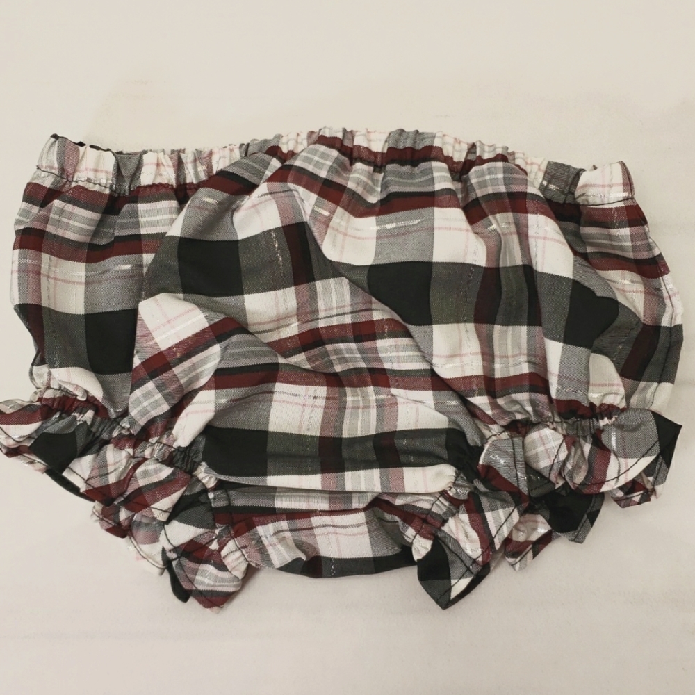 The Lullaby Club Plaid Metallic Ruffled Leg Diaper Cover Shorts Size 6 Months